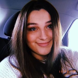 Meet your Posher, Abby